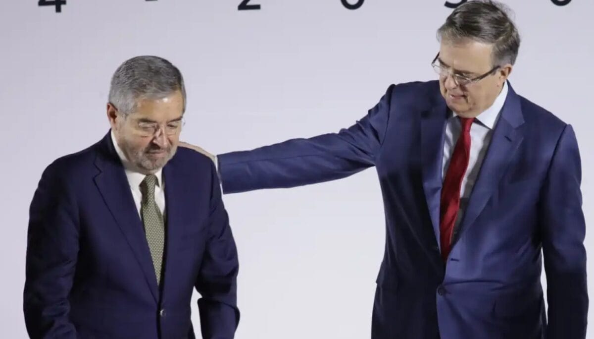 ebrard y de la fuente X
